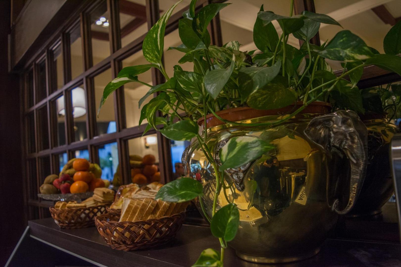 Hotel Vina De Italia Кордова Екстер'єр фото