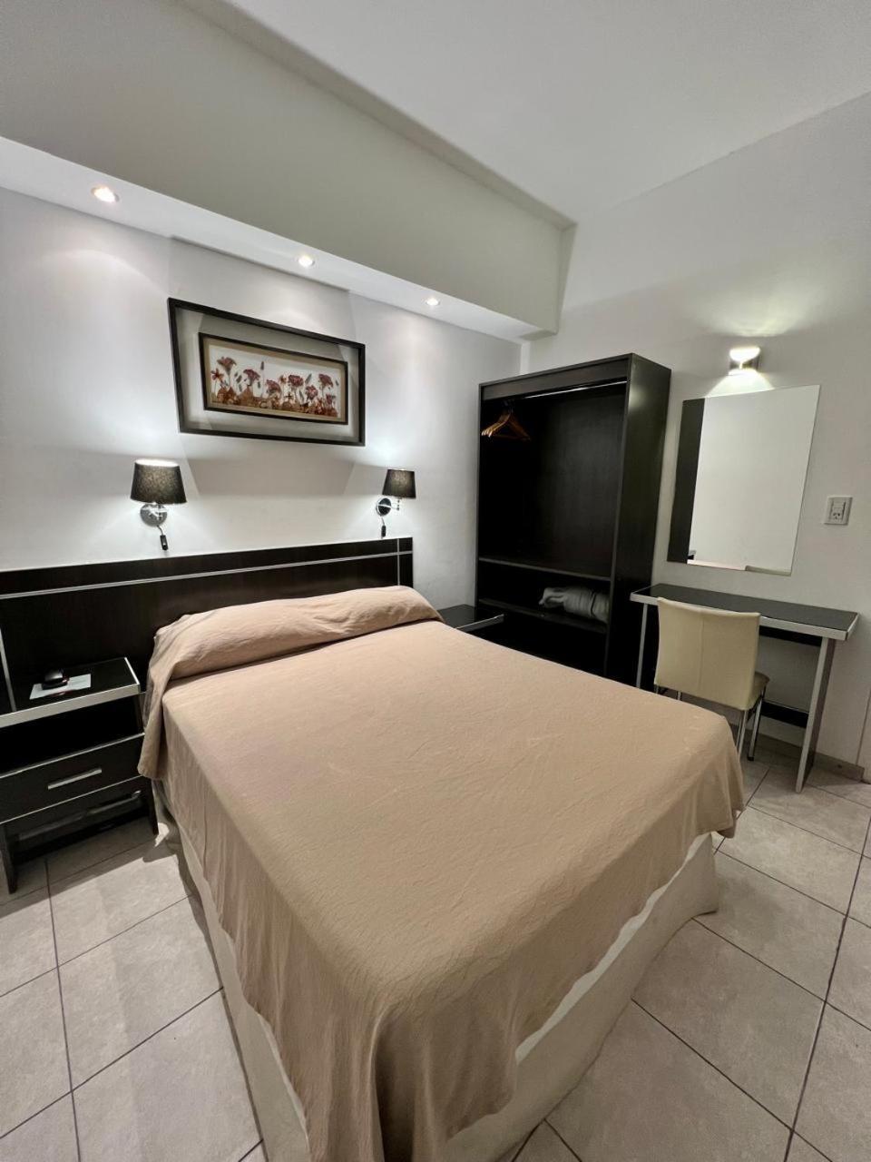 Hotel Vina De Italia Кордова Екстер'єр фото