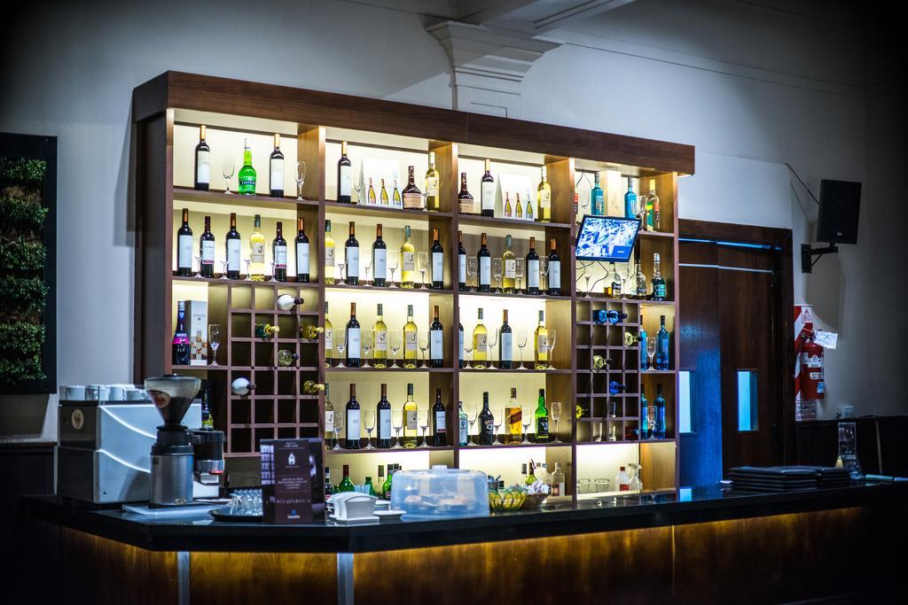 Hotel Vina De Italia Кордова Екстер'єр фото